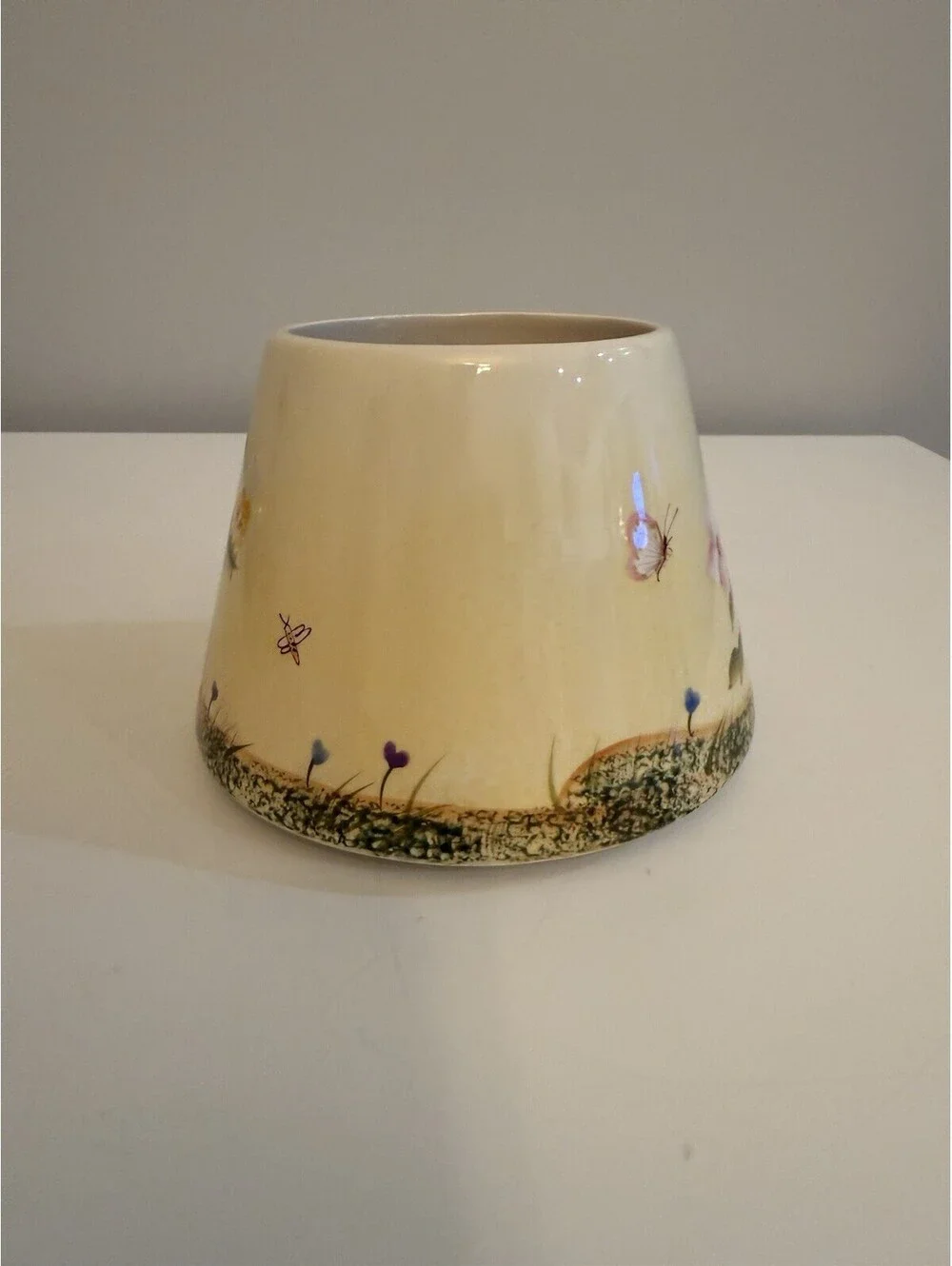 VTG Home Interiors lamp Shade Jar Candle Topper w/Floral & Butterfly Ceramic EUC